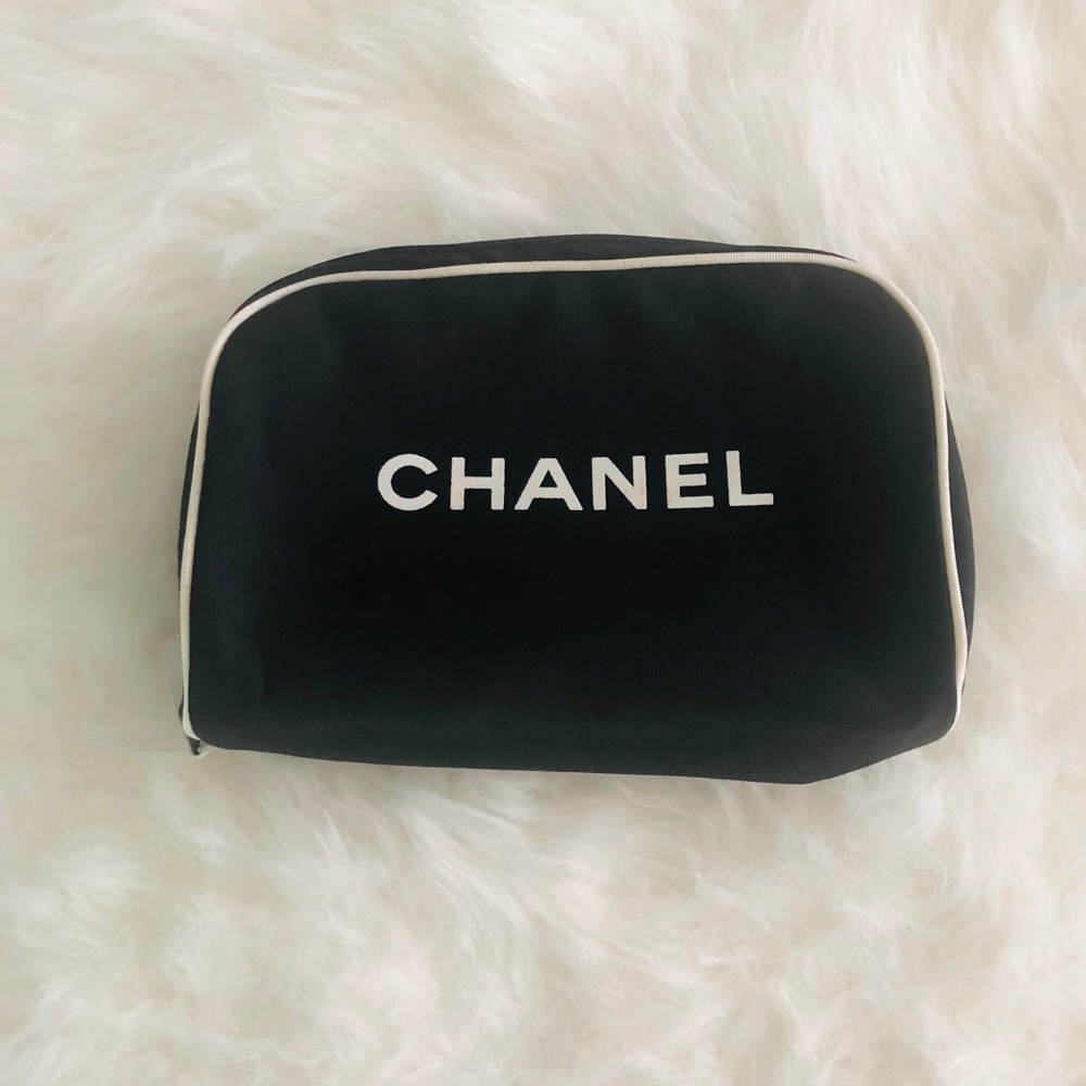 Vintage CHANEL cosmetic/makeup bag